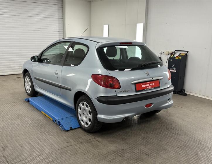 Peugeot 206 4