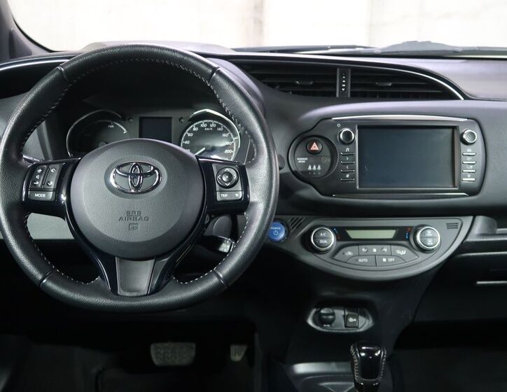 Toyota Yaris 15