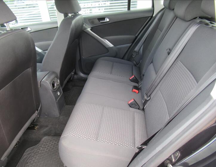 Volkswagen Tiguan 11