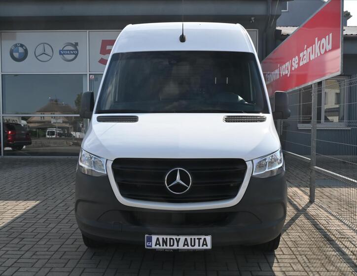 Mercedes-Benz Sprinter 2