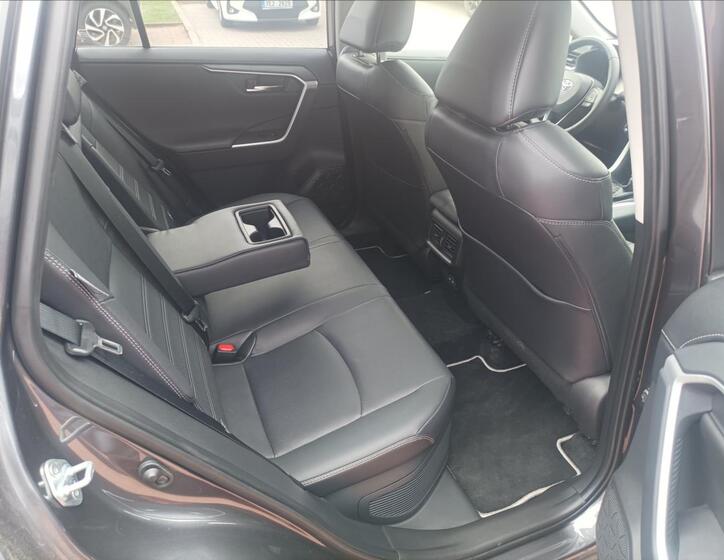 Toyota RAV4 7