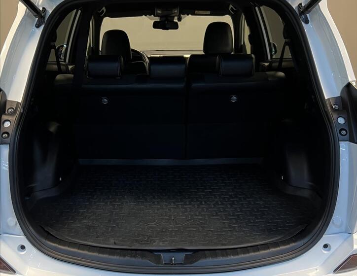 Toyota RAV4 11
