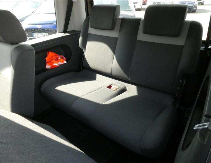 Volkswagen Caddy 24