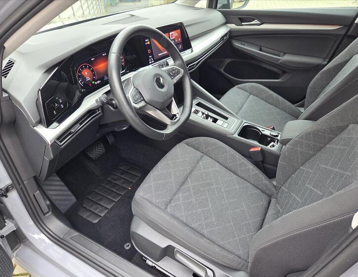 Volkswagen Golf 9