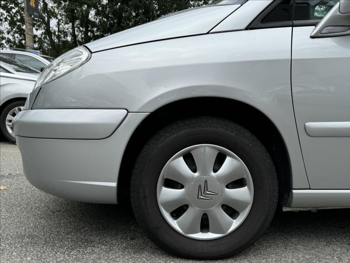 Citroën C8