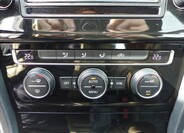 Volkswagen Golf 21