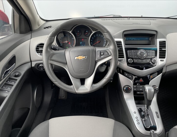 Chevrolet Cruze 10