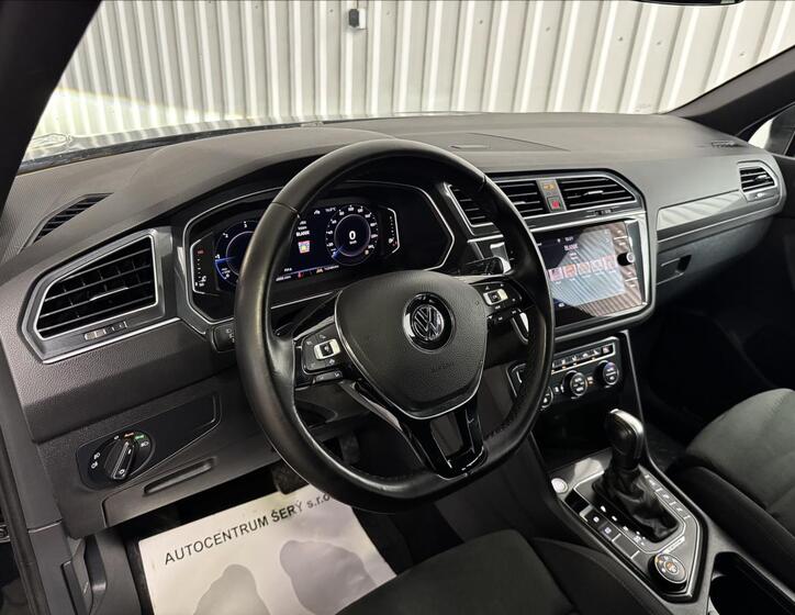 Volkswagen Tiguan 16