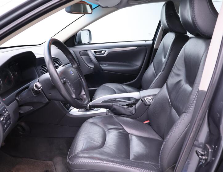 Volvo XC70 11