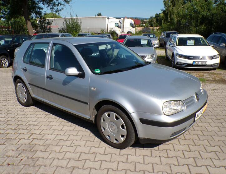 Volkswagen Golf 1
