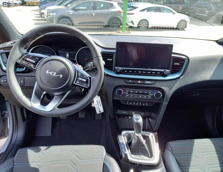 KIA Ceed 10