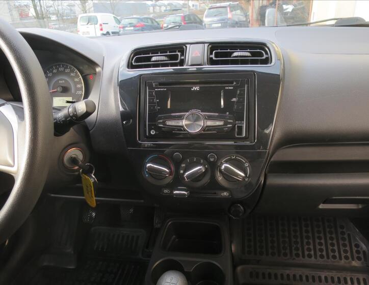 Mitsubishi Space 10