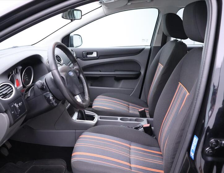 Ford Focus 11