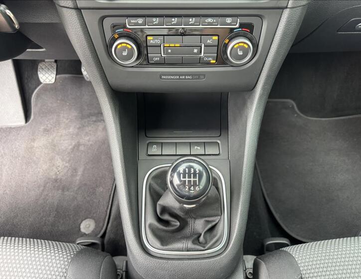 Volkswagen Golf 40