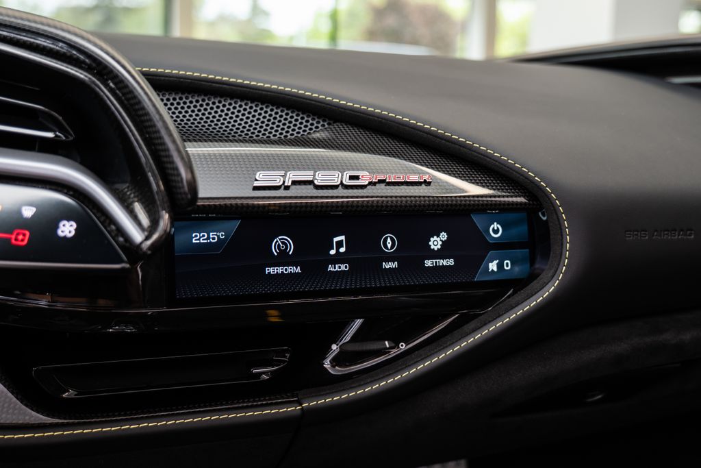 Ferrari SF90