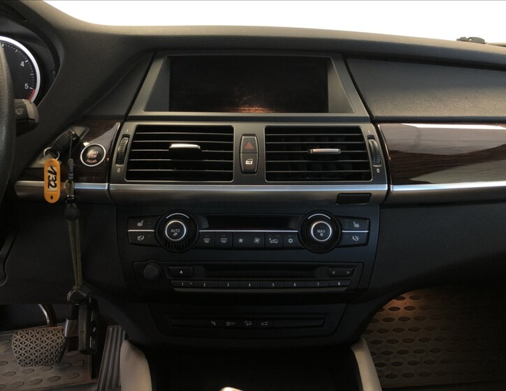 BMW X6 16