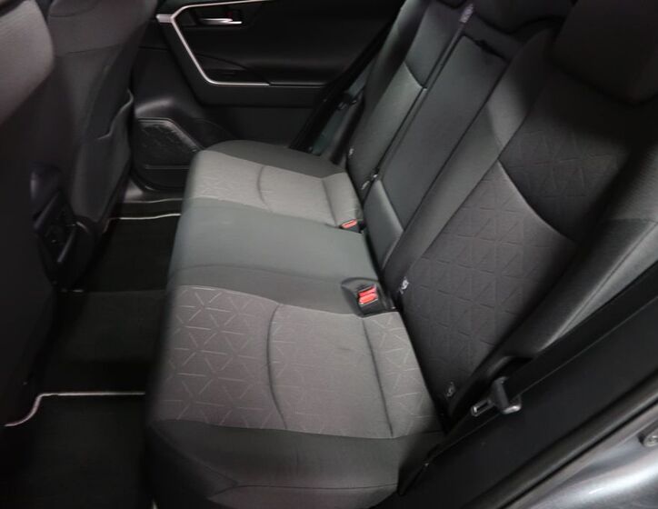 Toyota RAV4 10
