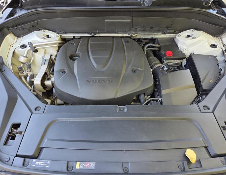 Volvo XC90 25