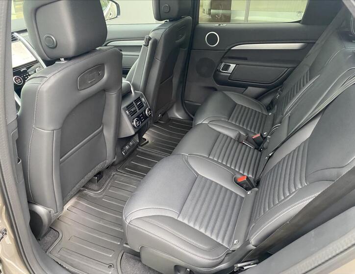 Land Rover Discovery 19