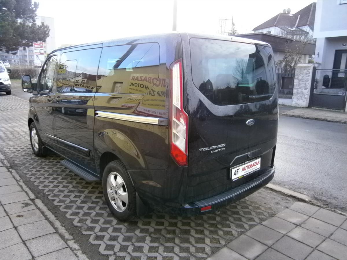 Ford Tourneo Custom