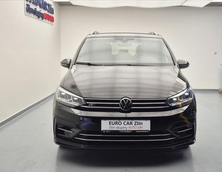 Volkswagen Touran 2