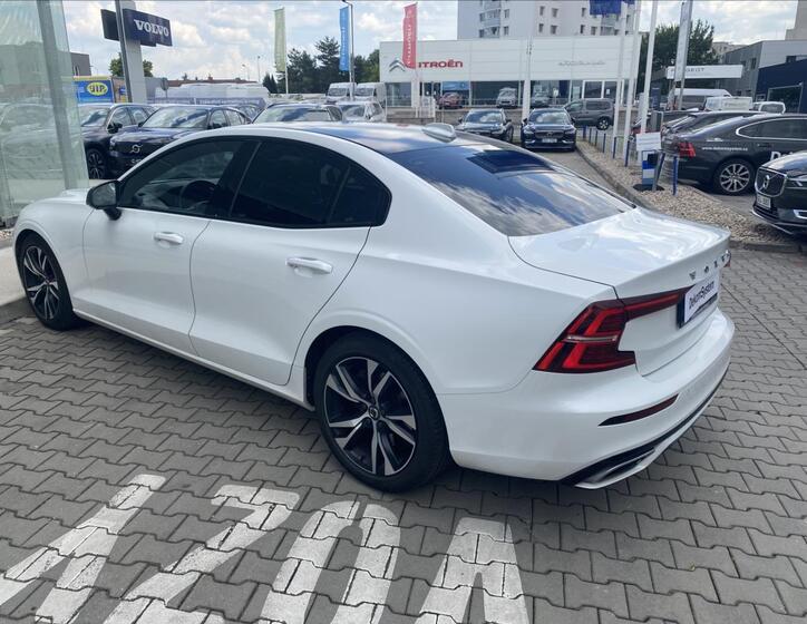 Volvo S60 5