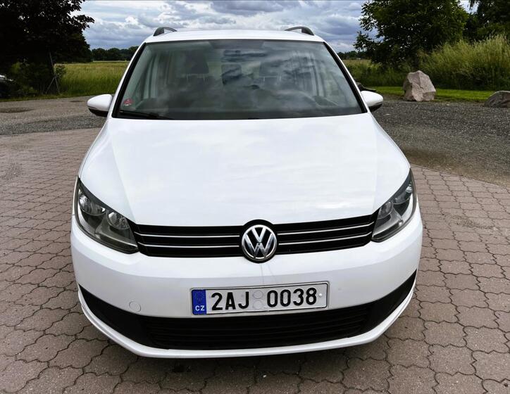 Volkswagen Touran 2