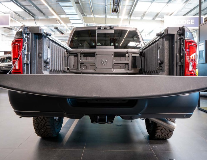 Dodge RAM 6