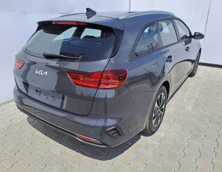 KIA Ceed 8