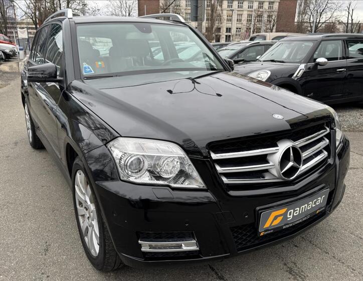 Mercedes-Benz GLK 16