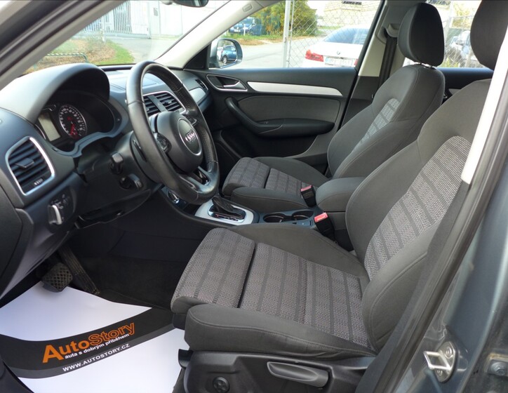 Audi Q3 15