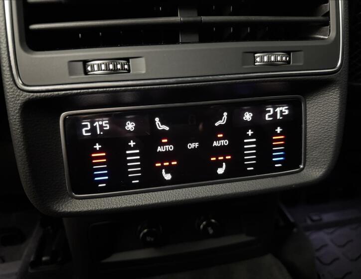 Audi Q7 53