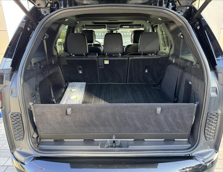 Land Rover Discovery 11