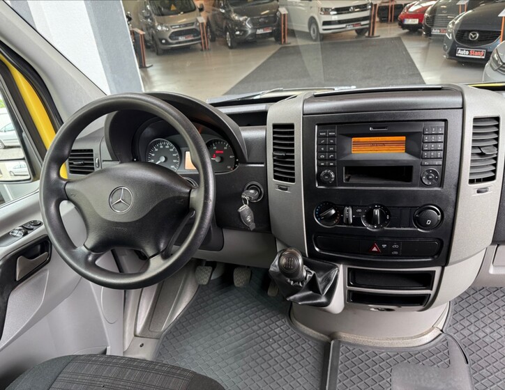 Mercedes-Benz Sprinter 13