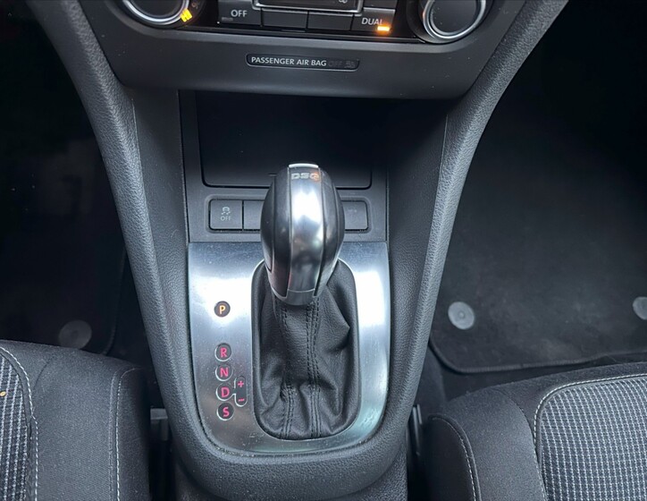 Volkswagen Golf 22