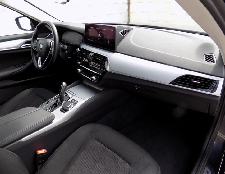 BMW Řada 5 16