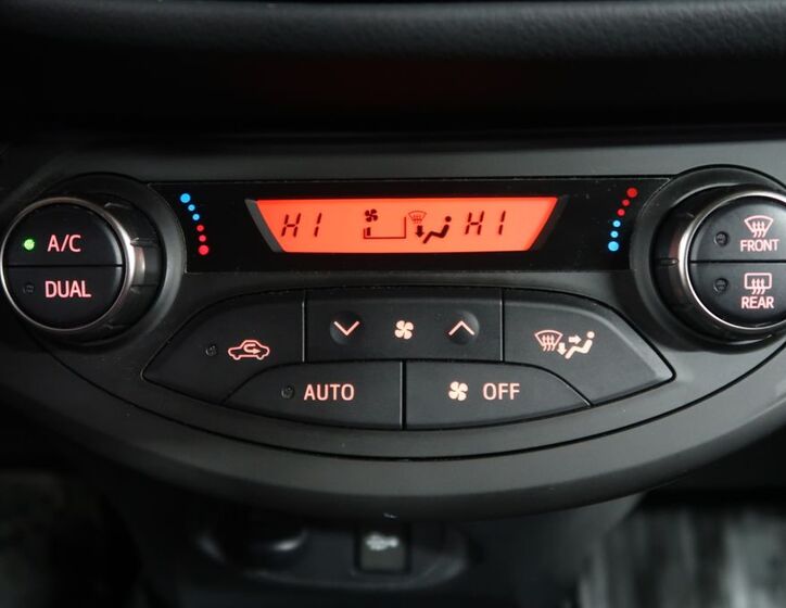 Toyota Yaris 19