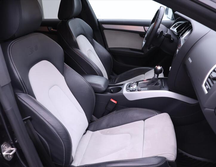 Audi S5 14
