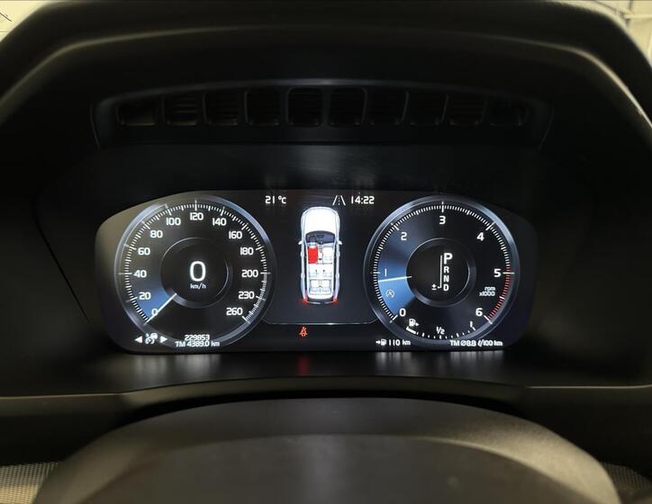 Volvo XC90 16