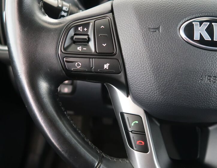 KIA Rio 23