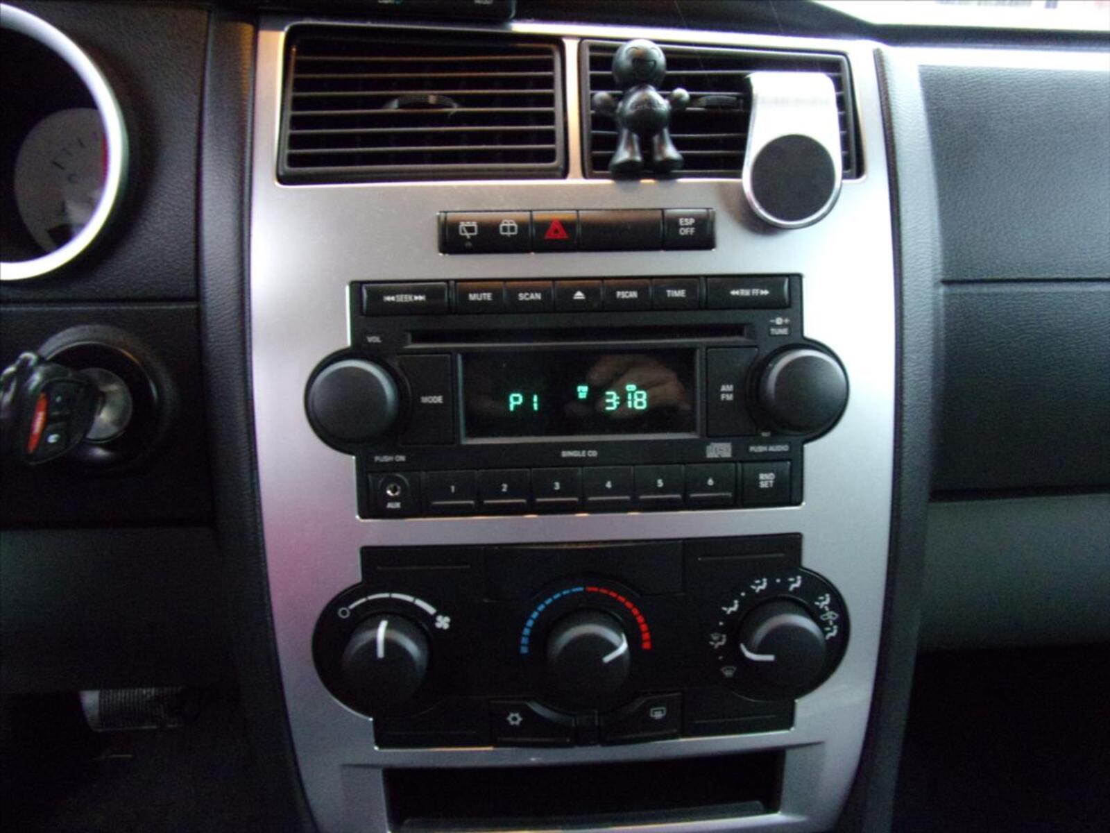 Dodge Magnum 17