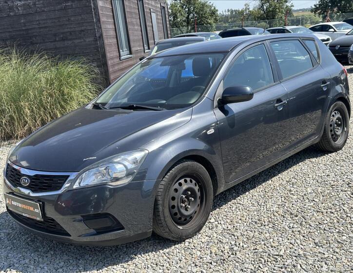 KIA Ceed 1