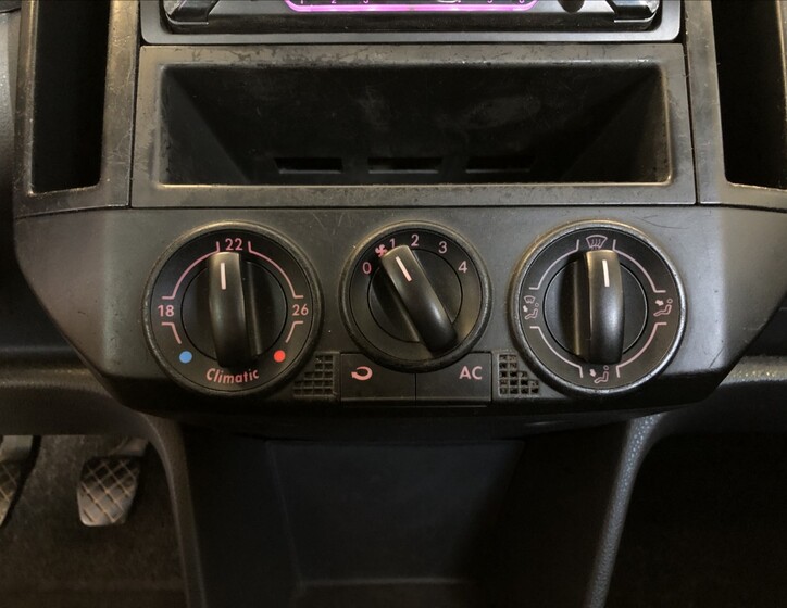 Volkswagen Polo 24