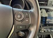 Toyota Auris 12