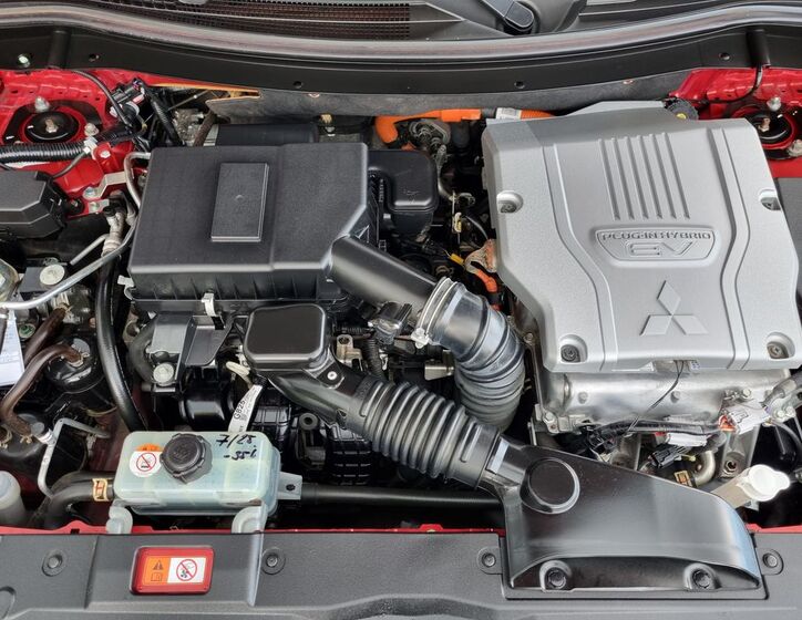 Mitsubishi Outlander 26