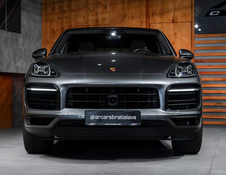 Porsche Cayenne 7