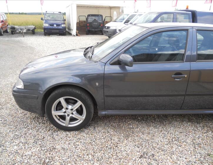 Škoda Octavia 10