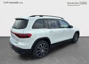 Mercedes-Benz EQB 8