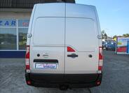 Nissan NV400 6