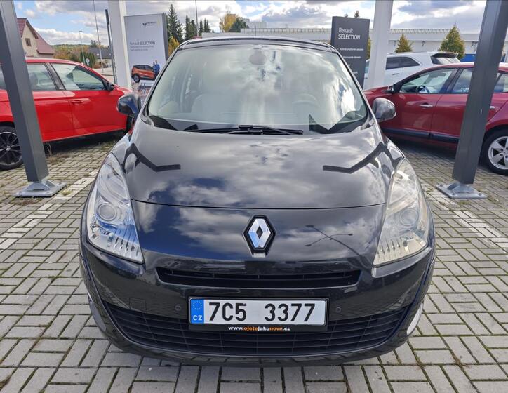 Renault Grand Scénic 9